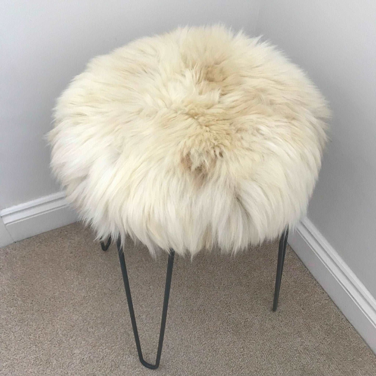 100% Genuine Real Sheepskin Seat Pad British Roundie 35cm Cream / Light Browns - ScentiMelti Home Fragrance, Beauty & Gifts UK