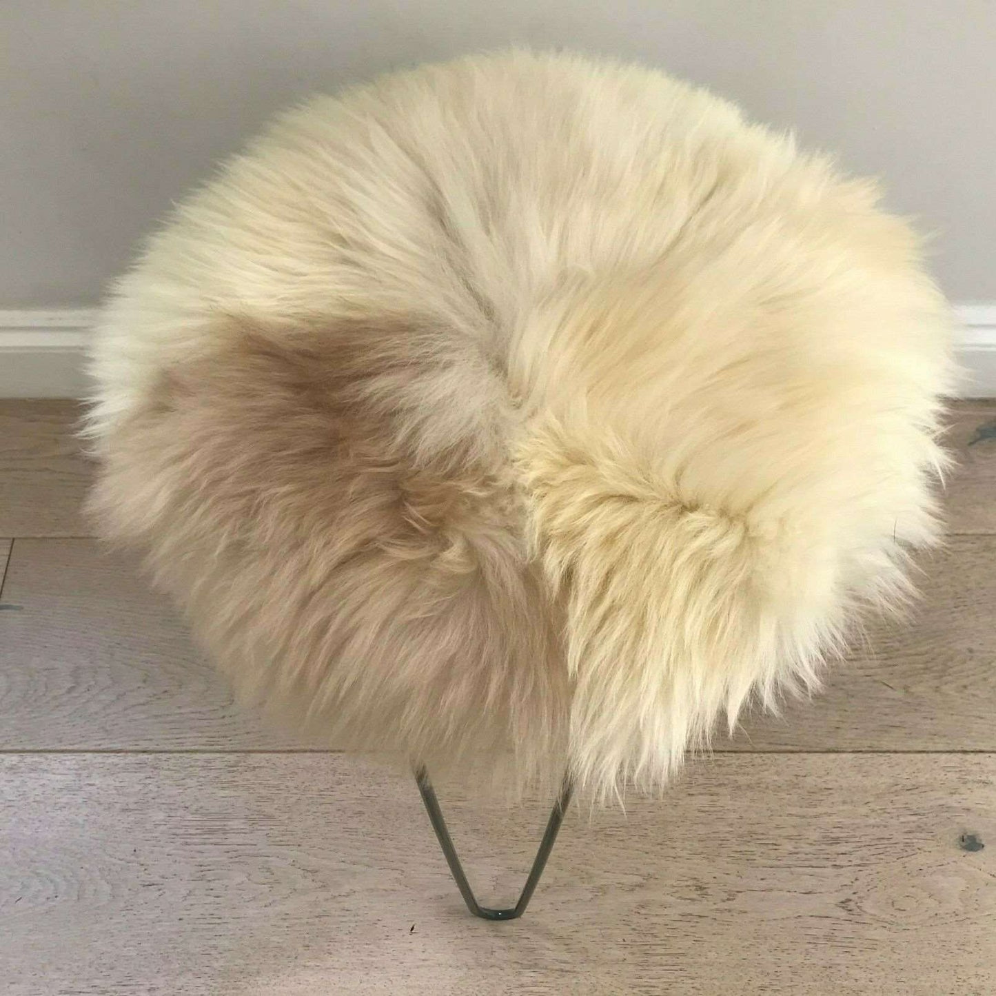 100% Genuine Real Sheepskin Seat Pad British Roundie 35cm Cream / Light Browns - ScentiMelti Home Fragrance, Beauty & Gifts UK