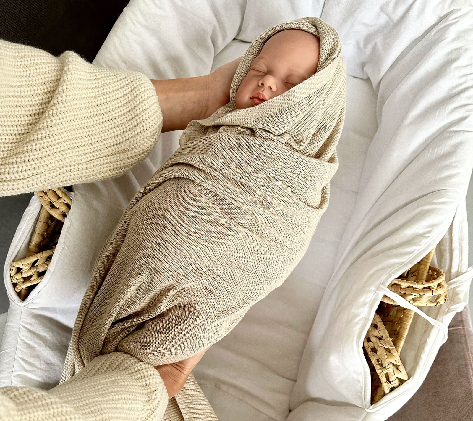 Light knitted bamboo swaddle blanket - Beige - ScentiMelti Home Fragrance, Beauty & Gifts UK