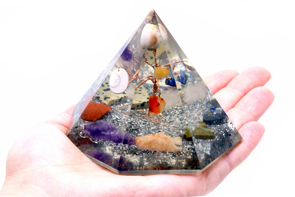 Orgonite 7 sided Pyramid - Gemstone Wisdom Tree - 90 mm - ScentiMelti  Orgonite 7 sided Pyramid - Gemstone Wisdom Tree - 90 mm