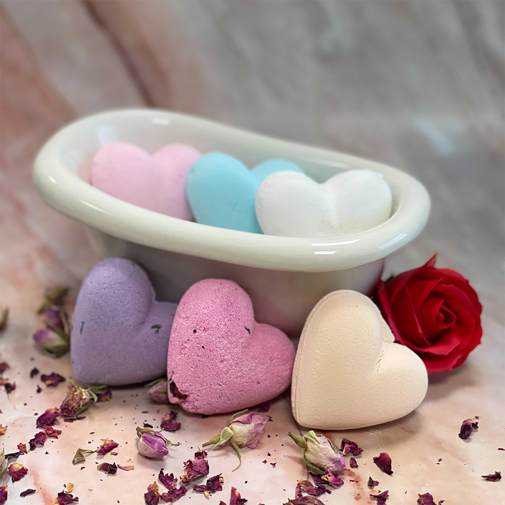 Set of 6 mixed Love Heart Bath Bombs 70g - ScentiMelti  Set of 6 mixed Love Heart Bath Bombs 70g