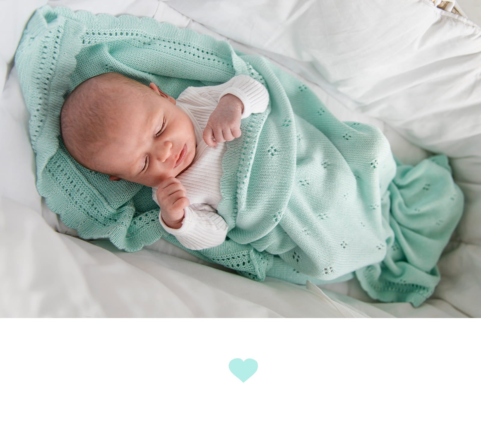 Soft cellular bamboo baby blanket - Mint - Daisy - ScentiMelti Home Fragrance, Beauty & Gifts UK