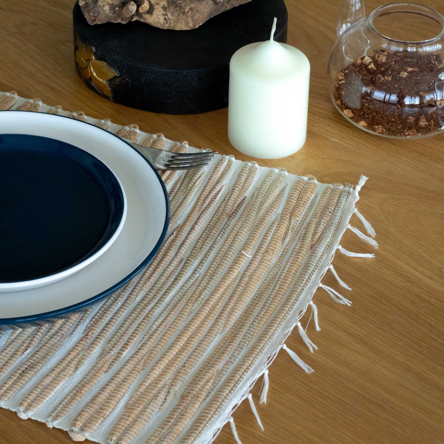 Water Hyacinth Natural Placemat - Natural Tiger with Fringe - ScentiMelti Home Fragrance, Beauty & Gifts UK