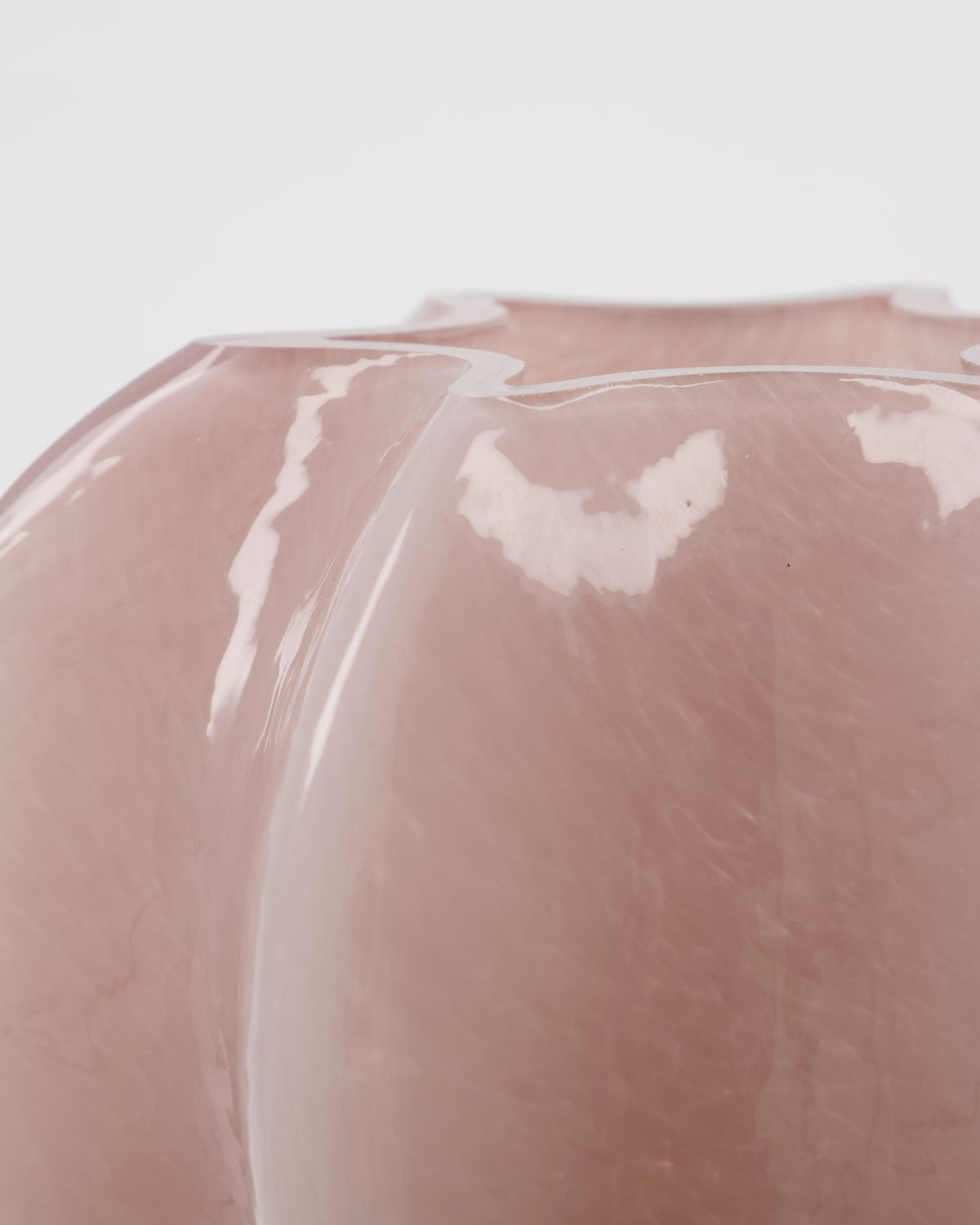 Rosalie Vase in Dusty Pink www.ellajames.co.uk ScentiMelti Wax Melts