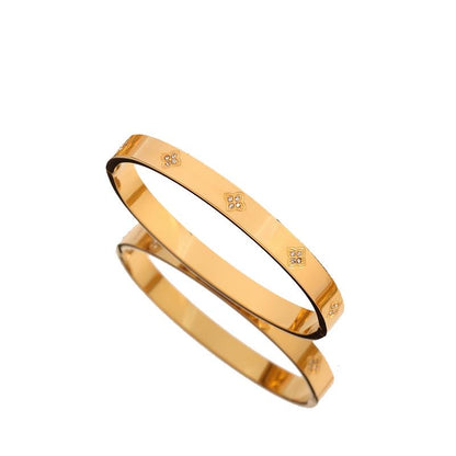 Avana Luxe 18k Gold Plated Clover Bangle - ScentiMelti Home Fragrance, Beauty & Gifts UK