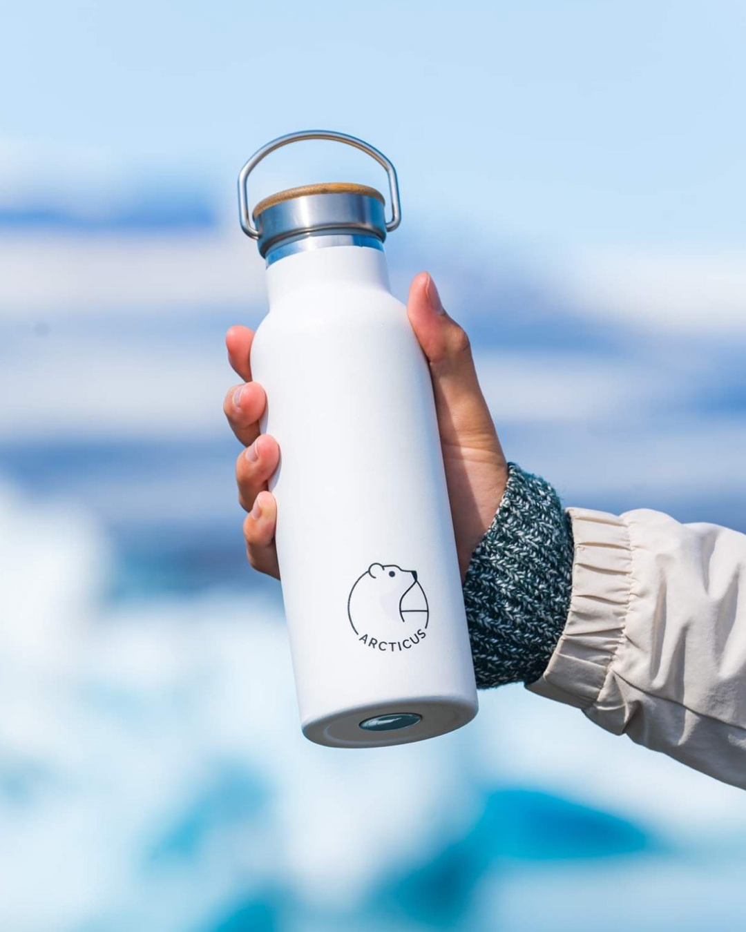 The Arctic Box - Travel Cup, Water Bottle & Bracelet - ScentiMelti Home Fragrance, Beauty & Gifts UK