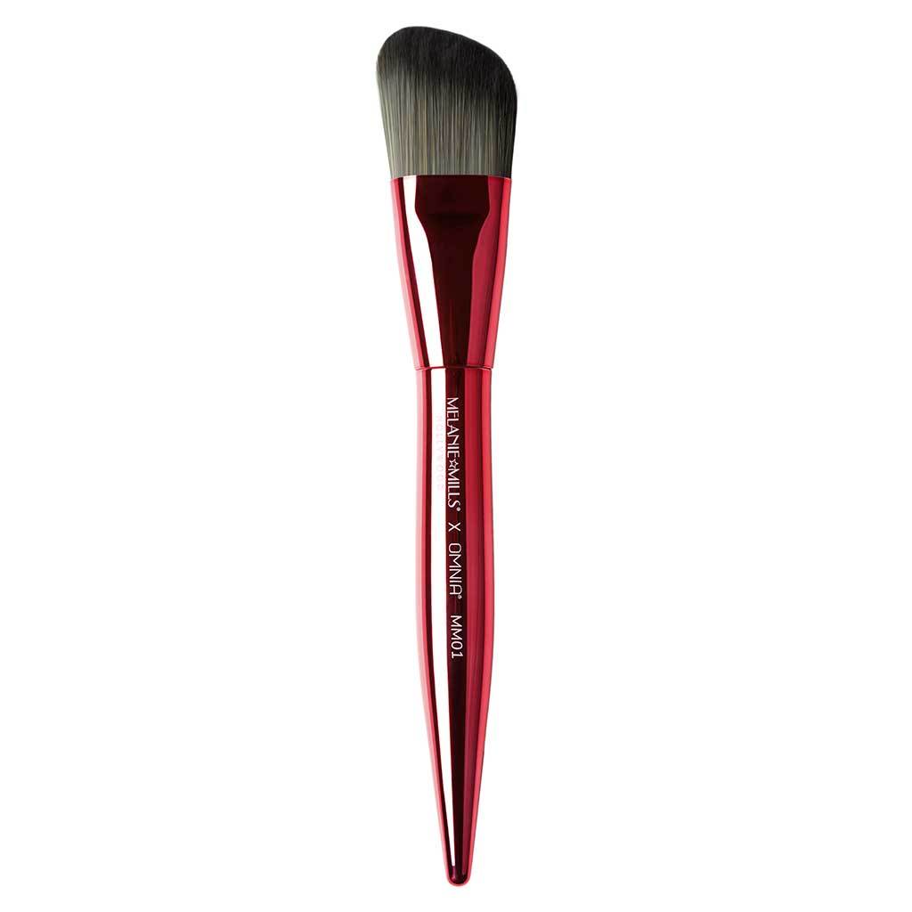 Melanie Mills Hollywood Angled Face & Body Brush MM01 X Omnia® - ScentiMelti Home Fragrance, Beauty & Gifts UK