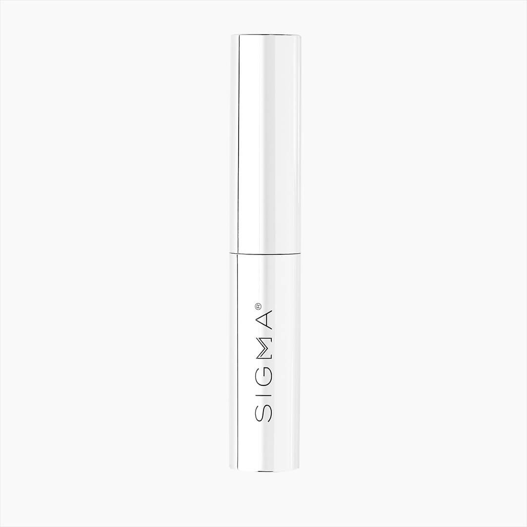 Sigma Beauty Moisturising Lip Balm - Dewy (HYALURONIC ACID | VITAMIN E | JOJOBA OIL | PH-ACTIVATED) - ScentiMelti Home Fragrance, Beauty & Gifts UK