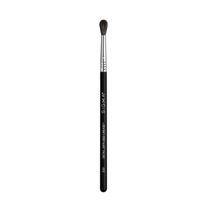 Sigma Beauty E33 Detail Diffused Crease Brush - ScentiMelti Home Fragrance, Beauty & Gifts UK