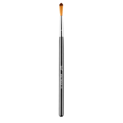 Sigma Beauty F71 Detail Concealer Brush - Black and Chrome - ScentiMelti Home Fragrance, Beauty & Gifts UK