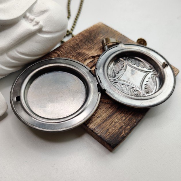 Personalized Photo Album Locket, Personalized Necklace Jewelry, Miss You gift, Vintage Personal Photo Pendant, Gifts for Mom, Picture Locket - ScentiMelti Home Fragrance, Beauty & Gifts UK