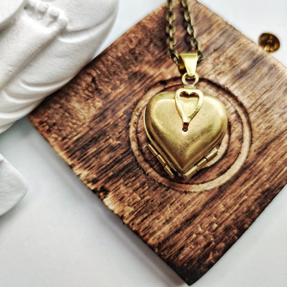 Personalized Photo Heart Locket, Personalized Album Necklace Jewelry, Miss You gift, Vintage Personal Picture Pendant, Gifts for Mom - ScentiMelti Home Fragrance, Beauty & Gifts UK