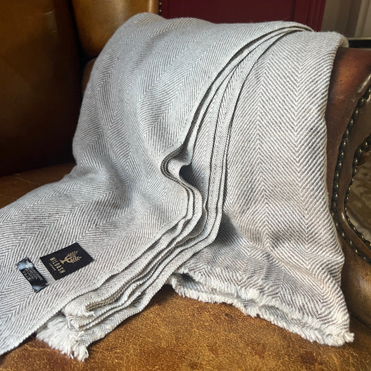 XL Super Soft Grey-Brown Herringbone Cashmere Throw | 125 cm x 250 cm