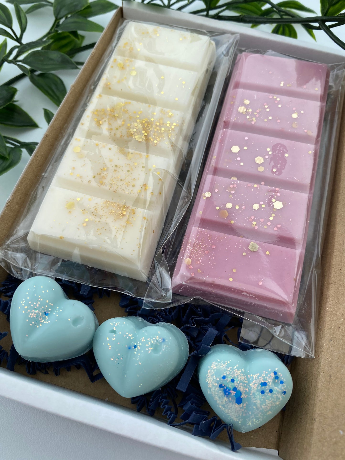 Medium Gift Set - ALL FRAGRANCES - 2 Snap Bars & 3 Hearts - ScentiMelti  Medium Gift Set - ALL FRAGRANCES - 2 Snap Bars & 3 Hearts