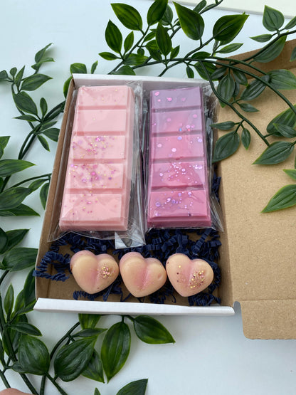 Medium Gift Set - ALL FRAGRANCES - 2 Snap Bars & 3 Hearts - ScentiMelti  Medium Gift Set - ALL FRAGRANCES - 2 Snap Bars & 3 Hearts