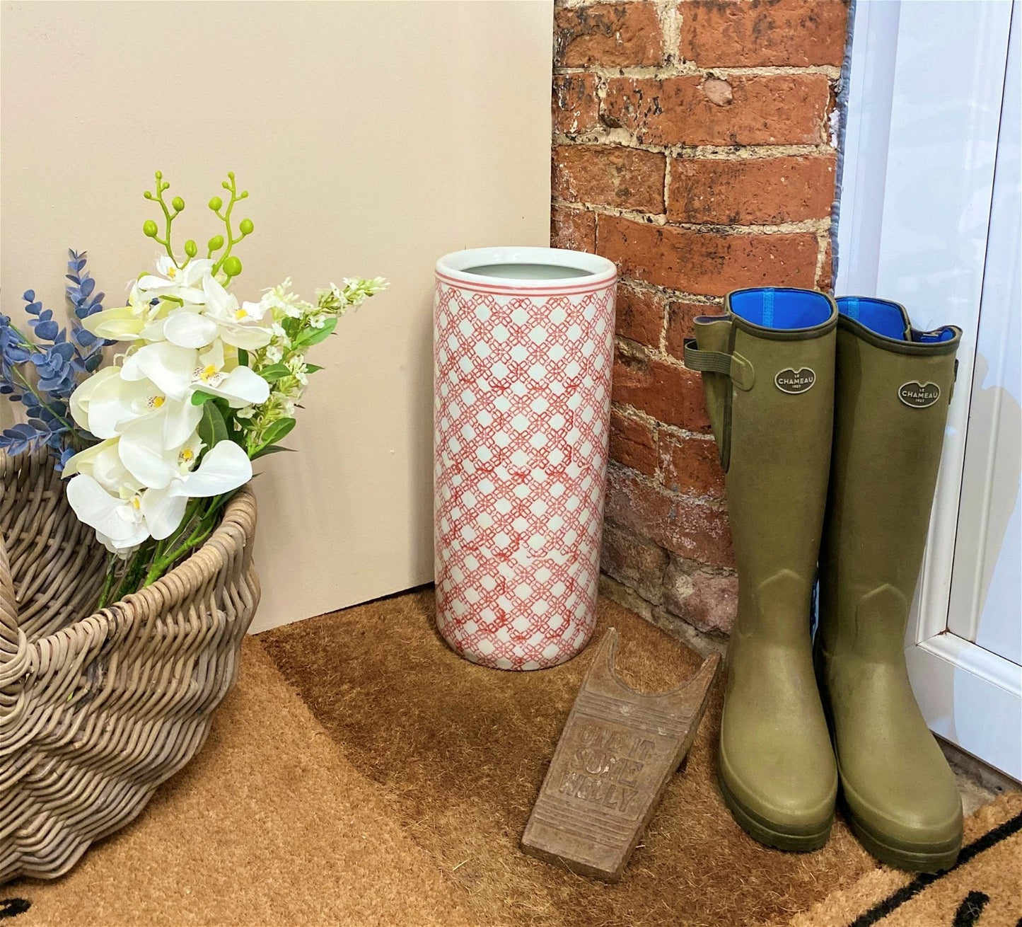 Red and White Daisy Chain Umbrella Stand Billies Inks ScentiMelti Wax Melts