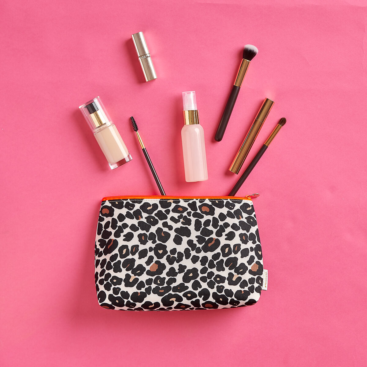 'Mia' Large Makeup Bag in Leopard Tan - ScentiMelti Home Fragrance, Beauty & Gifts UK