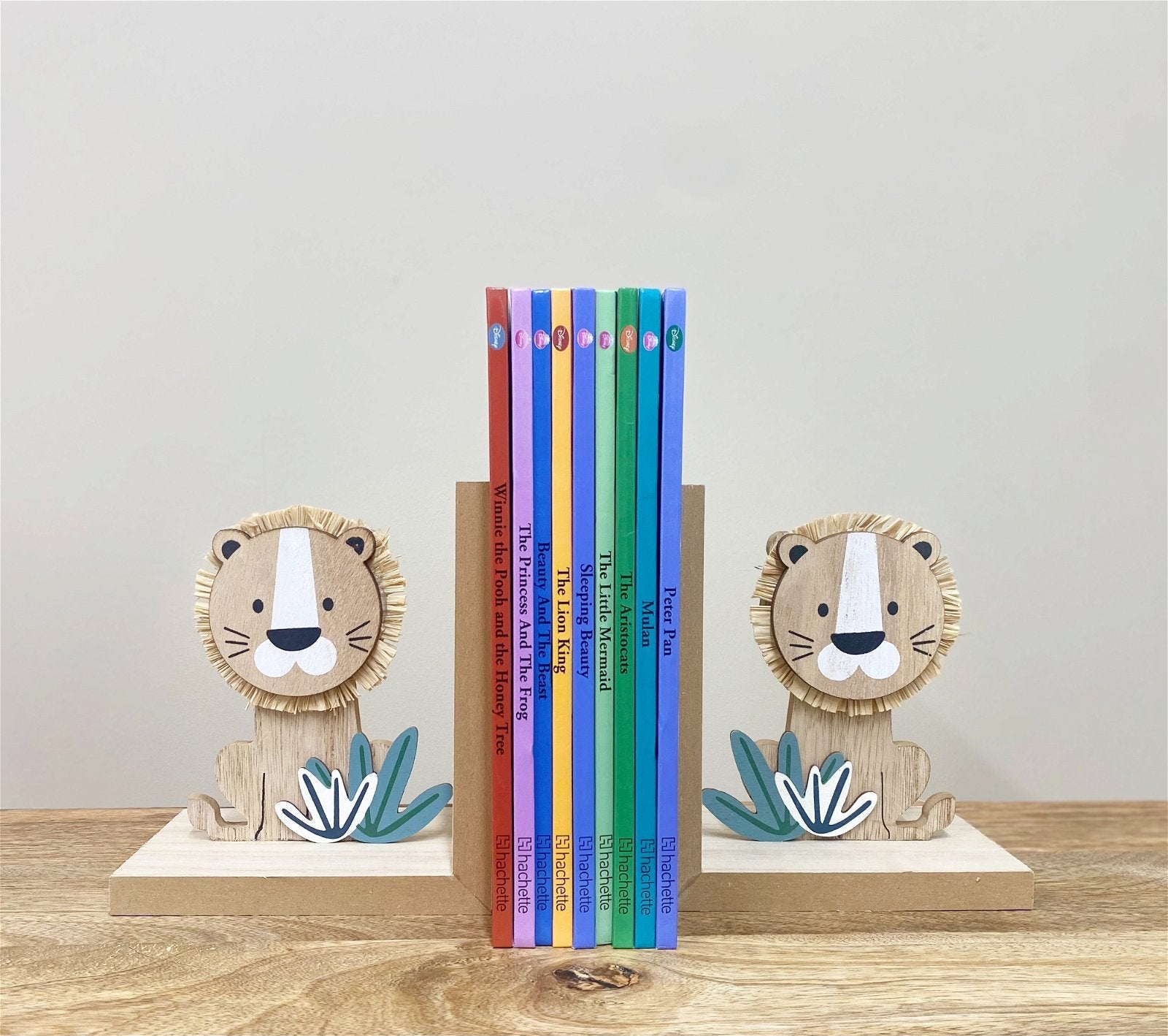 Set of Two Wooden Lion Bookends Billies Inks ScentiMelti Wax Melts