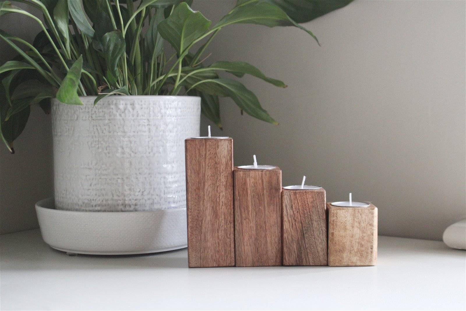 Set of Four Mango Wood Tealight Holders Billies Inks ScentiMelti Wax Melts