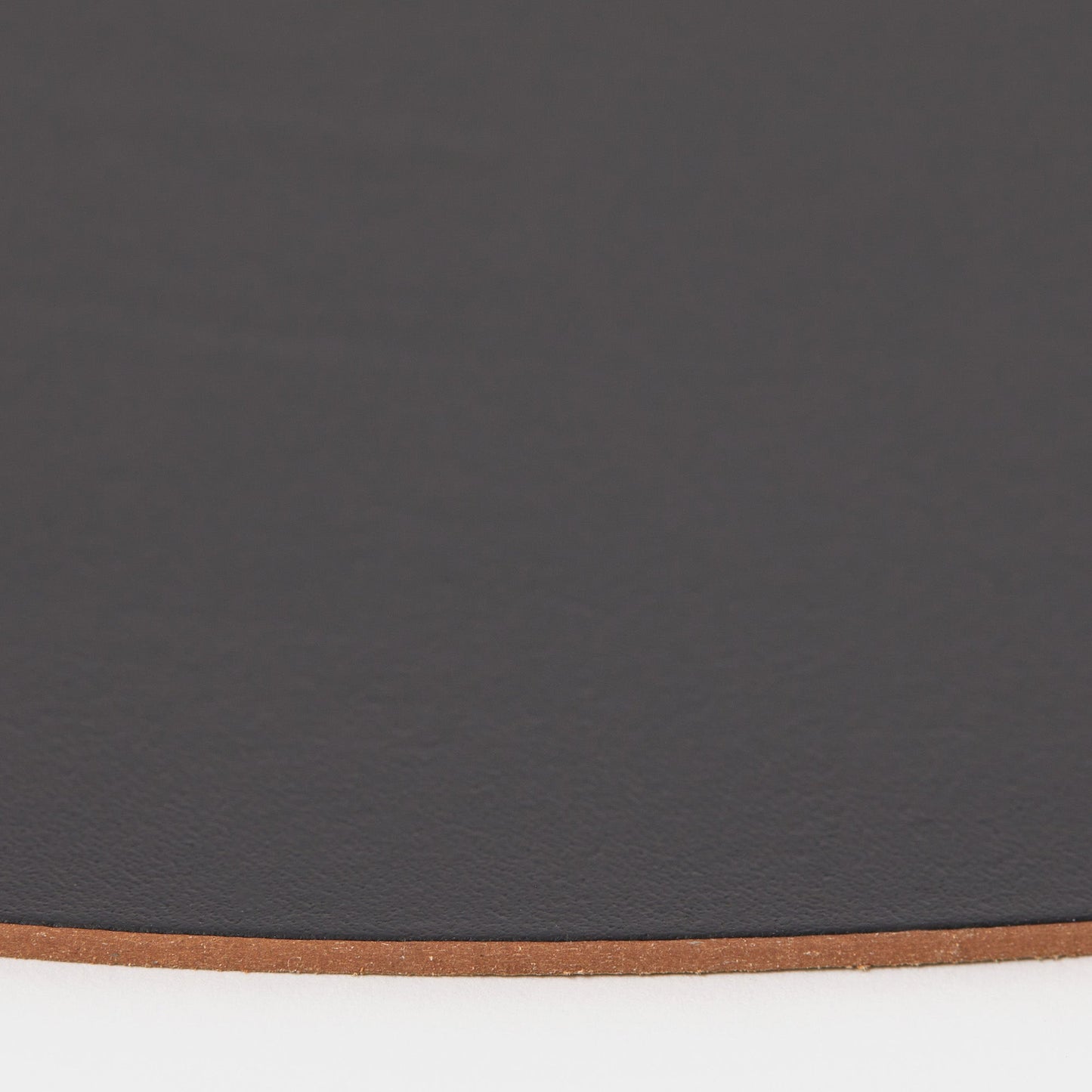 Cuero Two Tone Round Leather Placemat 36cm - ScentiMelti Home Fragrance, Beauty & Gifts UK