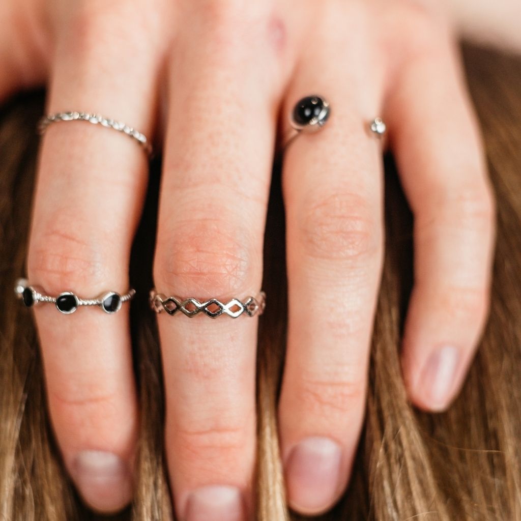 4 Piece Silver Black Stone  Stacking Dainty Open Knuckle Ring set - ScentiMelti Home Fragrance, Beauty & Gifts UK