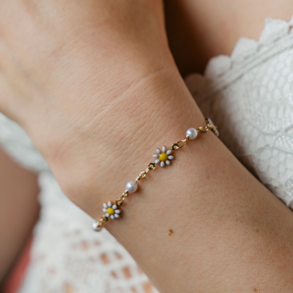 Silver Sun Flower Pearl Charms Beaded Summer Indie Boho Daisy Floral Bracelet - ScentiMelti Home Fragrance, Beauty & Gifts UK