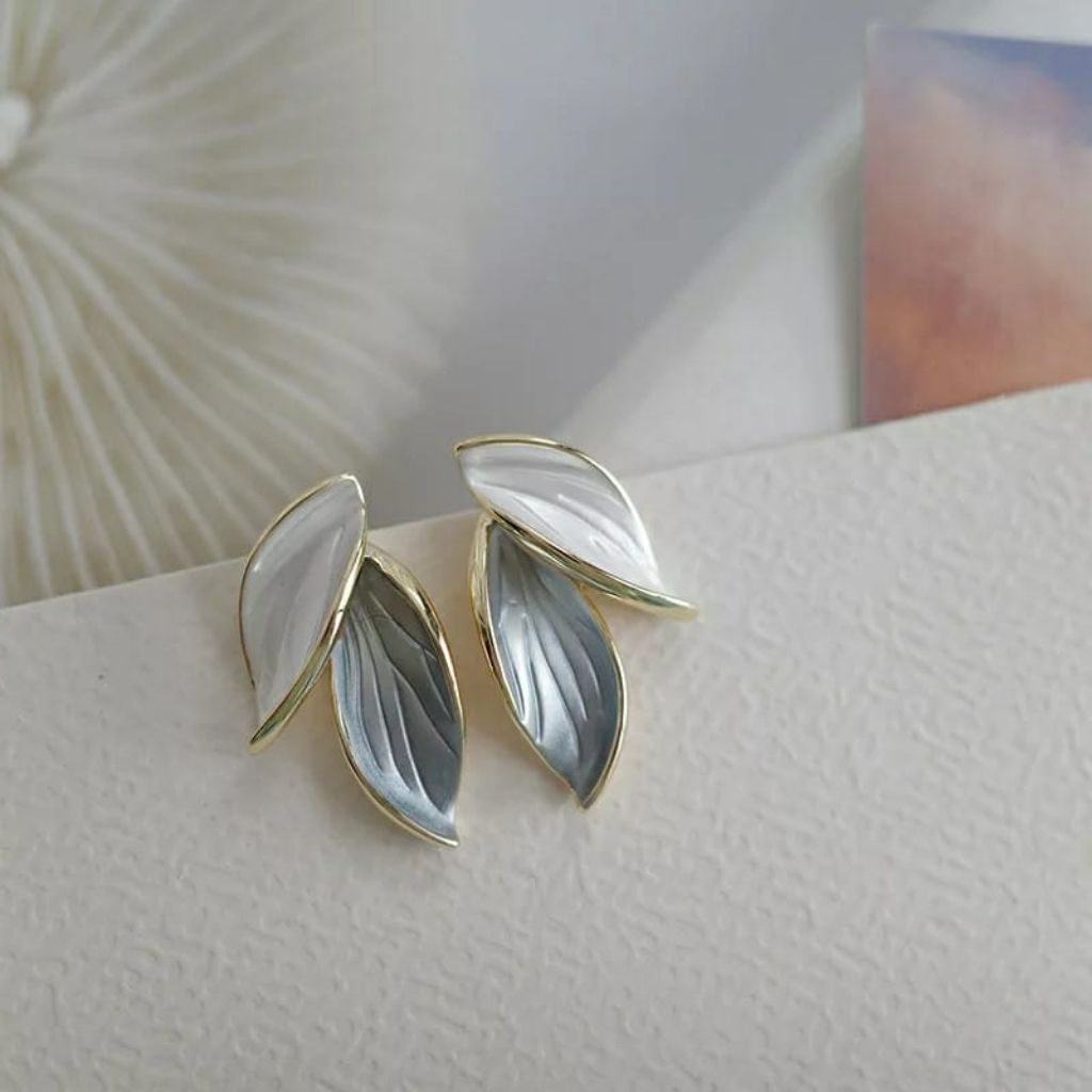 Summer Elegant Grey White Leaf Oil Drop Dangle Stud Marble White Earrings The Colourful Aura ScentiMelti Wax Melts