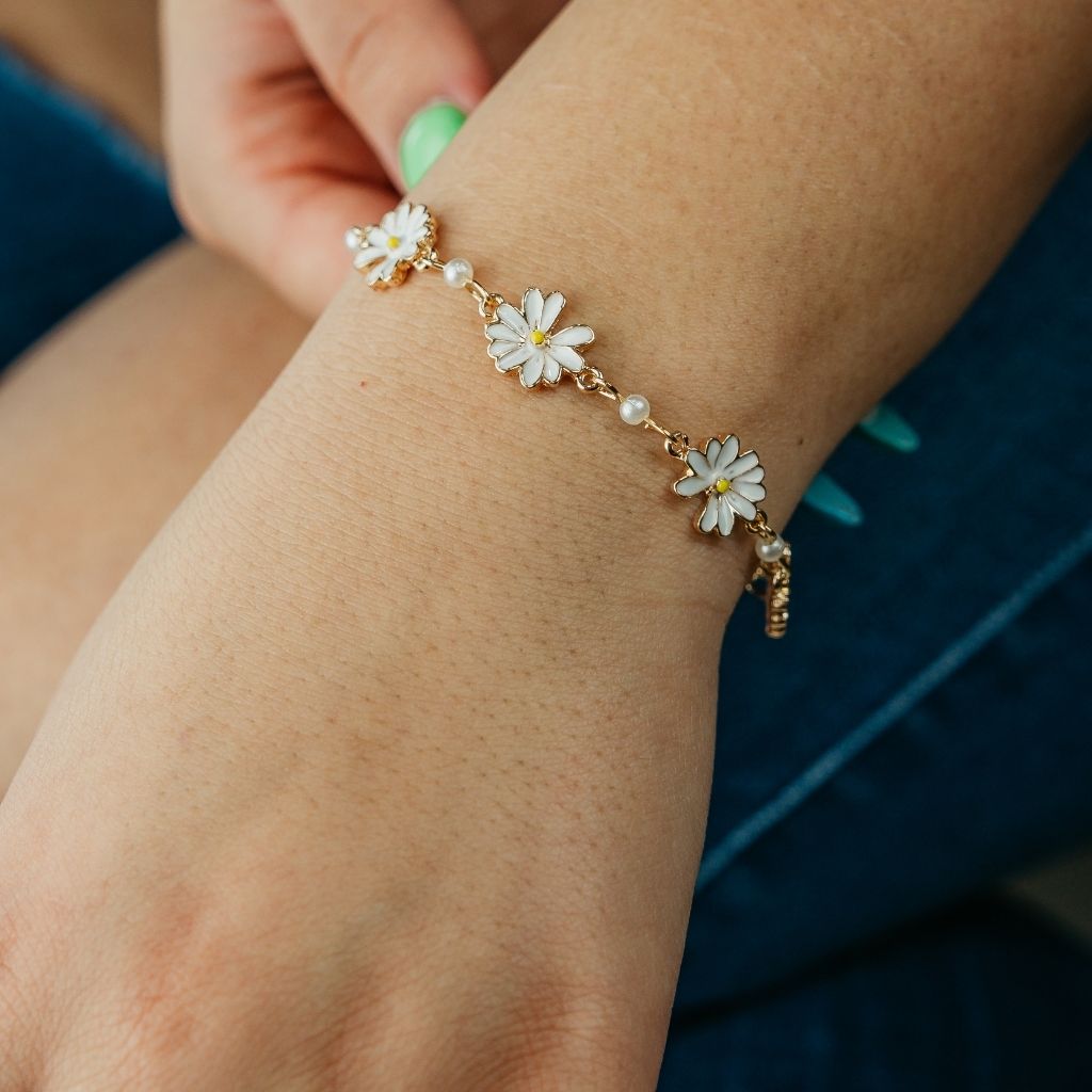 Gold Plated Sun Flower Charms Summer Indie Boho Daisy Floral Adjustable Bracelet - ScentiMelti Home Fragrance, Beauty & Gifts UK