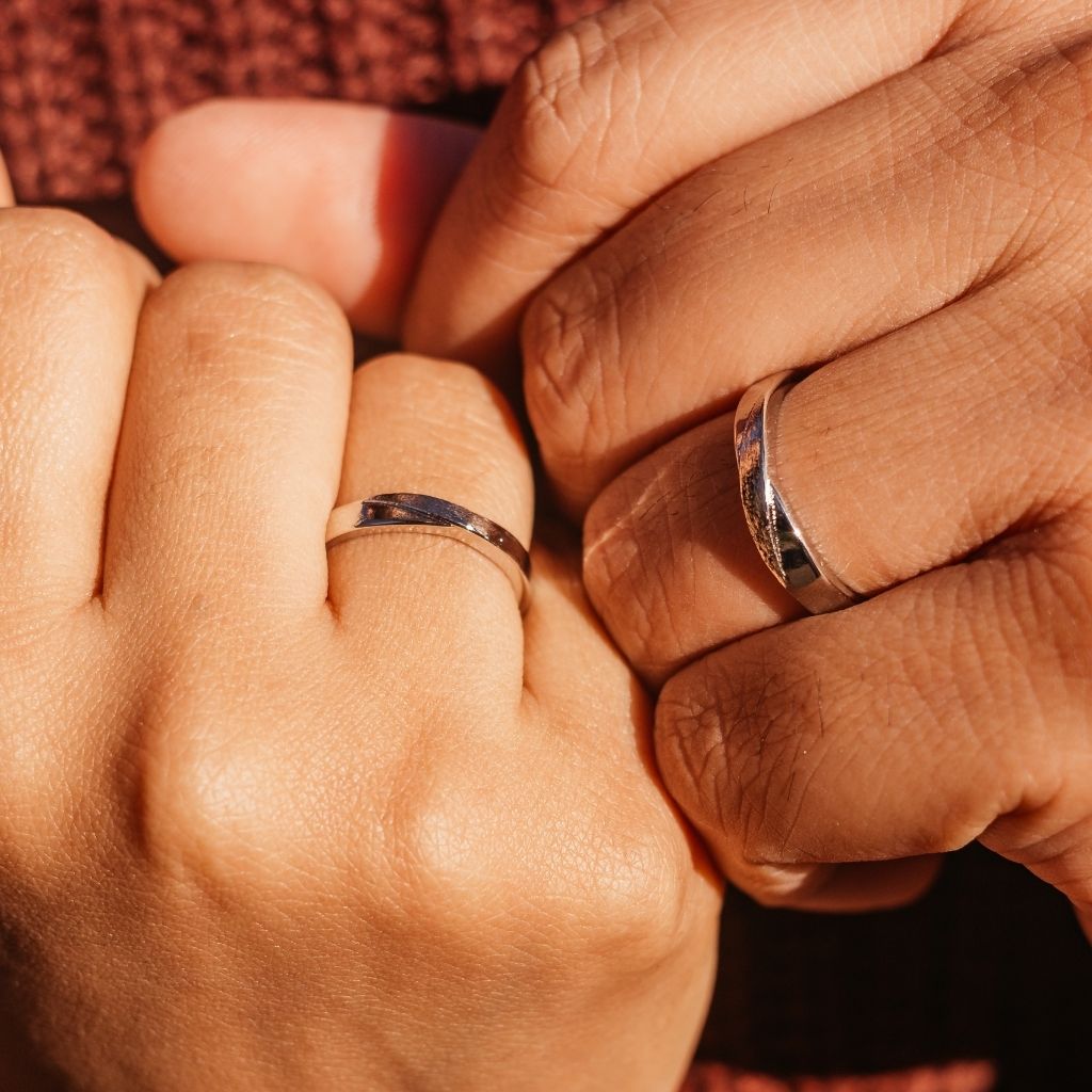 Adjustable Silver Couple Promise Twist Infinity Ring set The Colourful Aura ScentiMelti Wax Melts