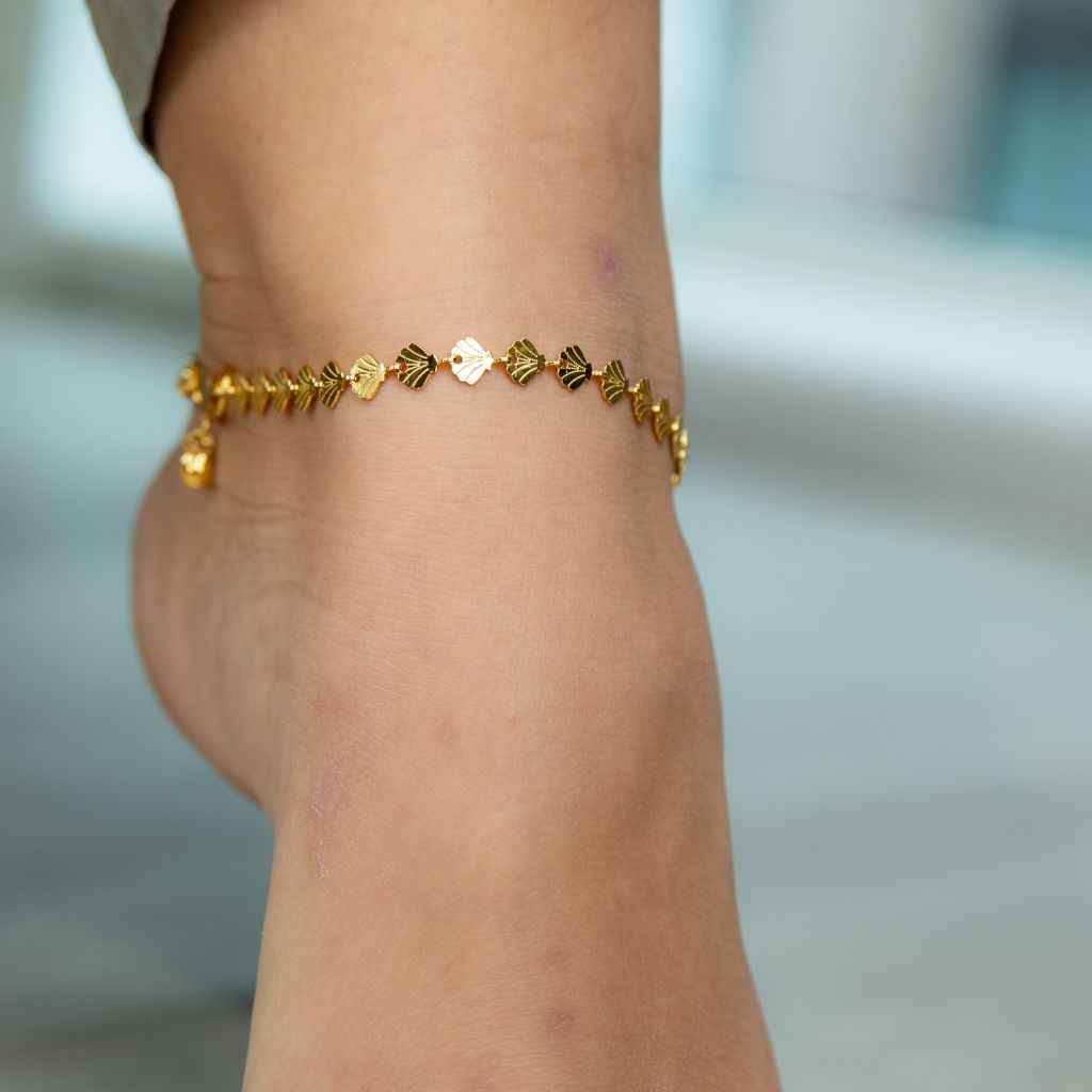 Golden Brass Fan Charm Minimalist Thin Slim Foot Payal Anklet - ScentiMelti Home Fragrance, Beauty & Gifts UK