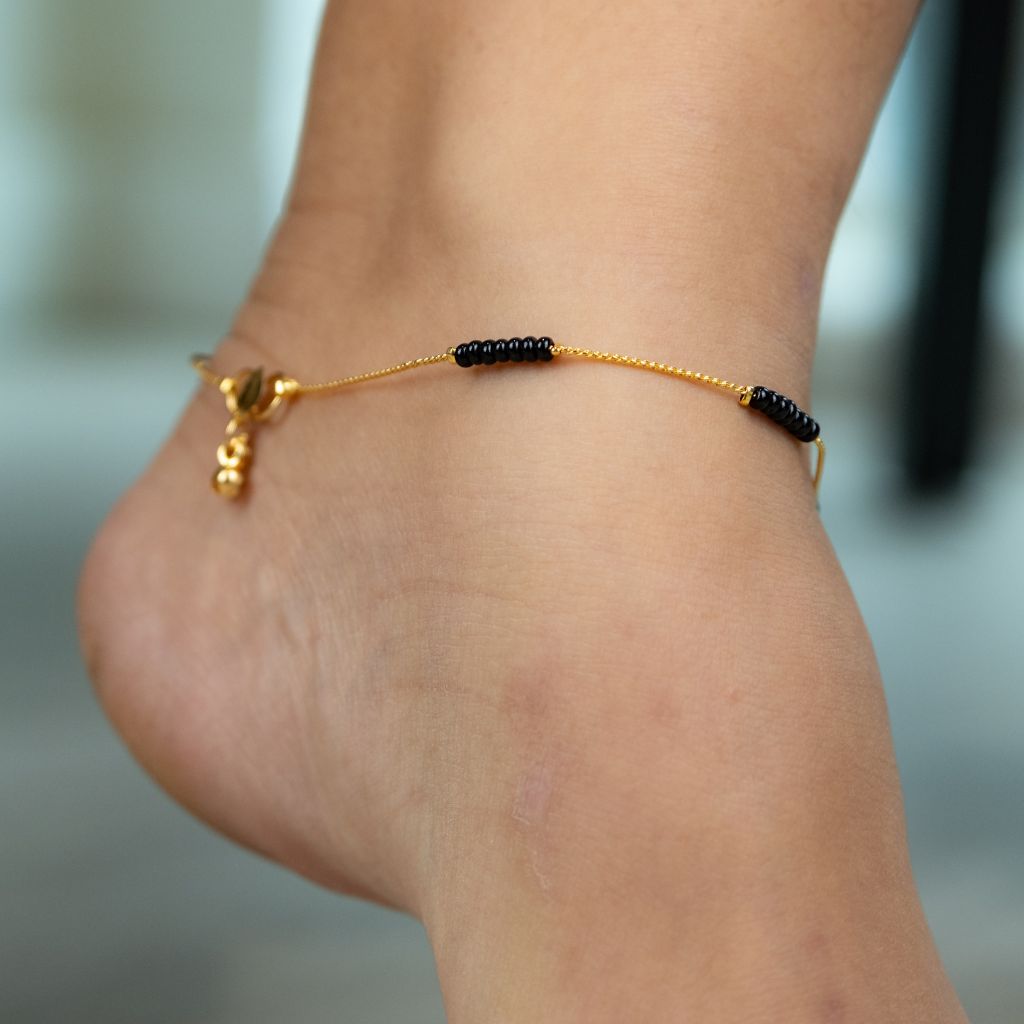 Golden Brass Black Pearl Minimalist Thin Slim Foot Payal Anklet - ScentiMelti Home Fragrance, Beauty & Gifts UK