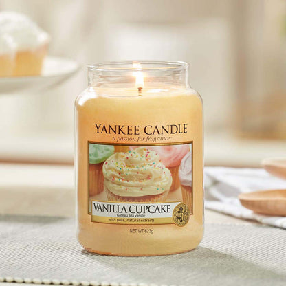 Yankee Candle Vanilla Cupcake Classic Large Jar Candle - ScentiMelti  Yankee Candle Vanilla Cupcake Classic Large Jar Candle