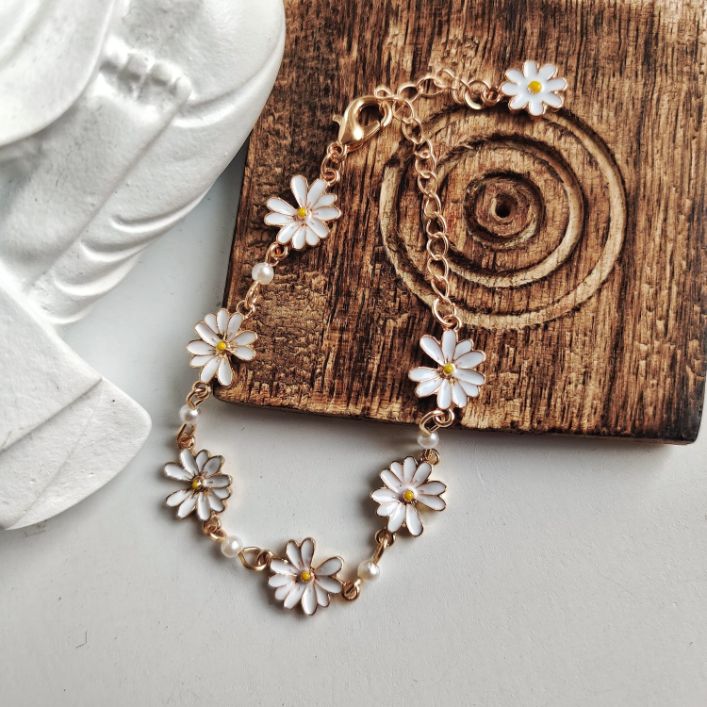 Gold Plated Sun Flower Charms Summer Indie Boho Daisy Floral Adjustable Bracelet - ScentiMelti Home Fragrance, Beauty & Gifts UK