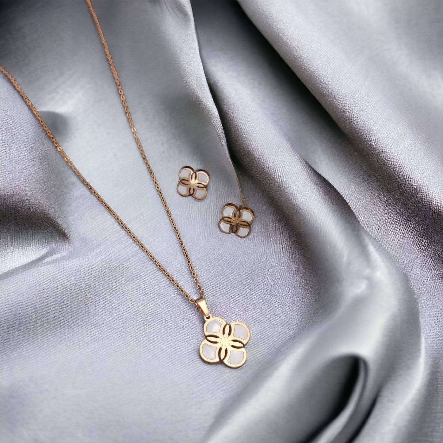 White Enamel Minimalistic Clover Pendant Necklace and Earring Set - ScentiMelti Home Fragrance, Beauty & Gifts UK