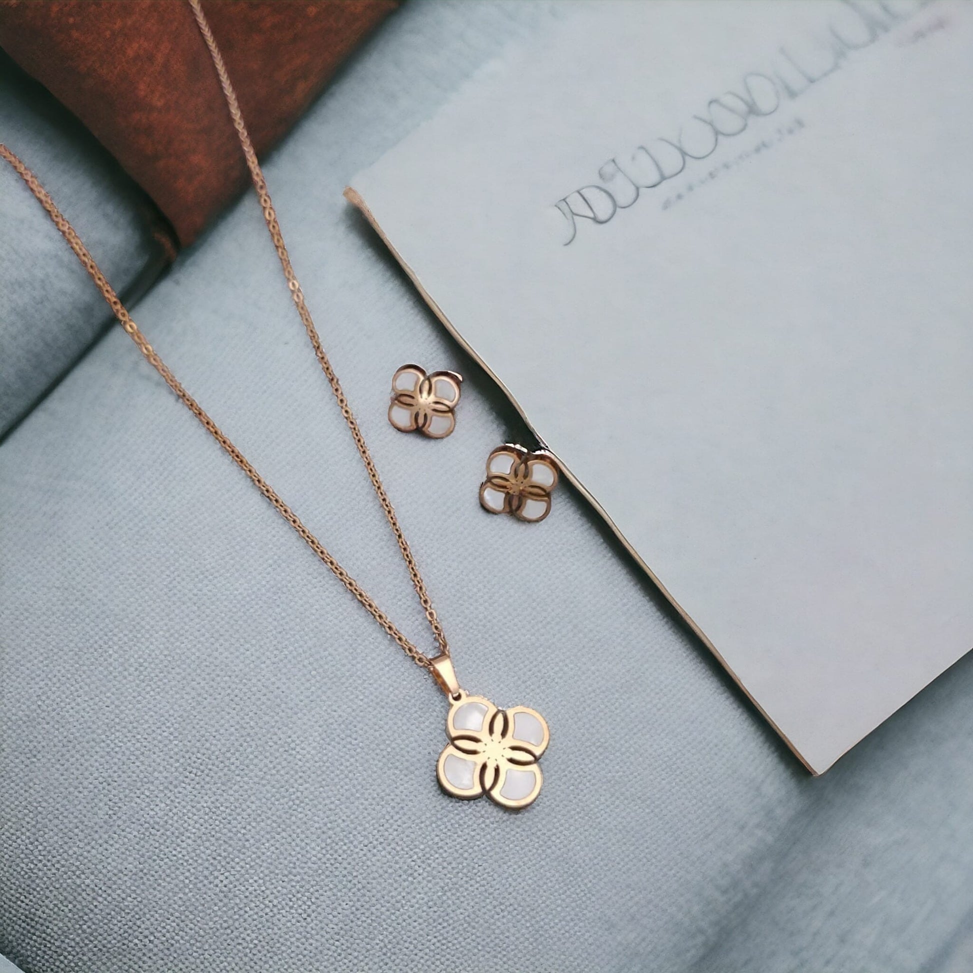 White Enamel Minimalistic Clover Pendant Necklace and Earring Set - ScentiMelti Home Fragrance, Beauty & Gifts UK