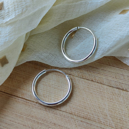 Pure Silver  Slim Solid Bali Lightweight Dainty Unisex Punk Hoop Earring The Colourful Aura ScentiMelti Wax Melts