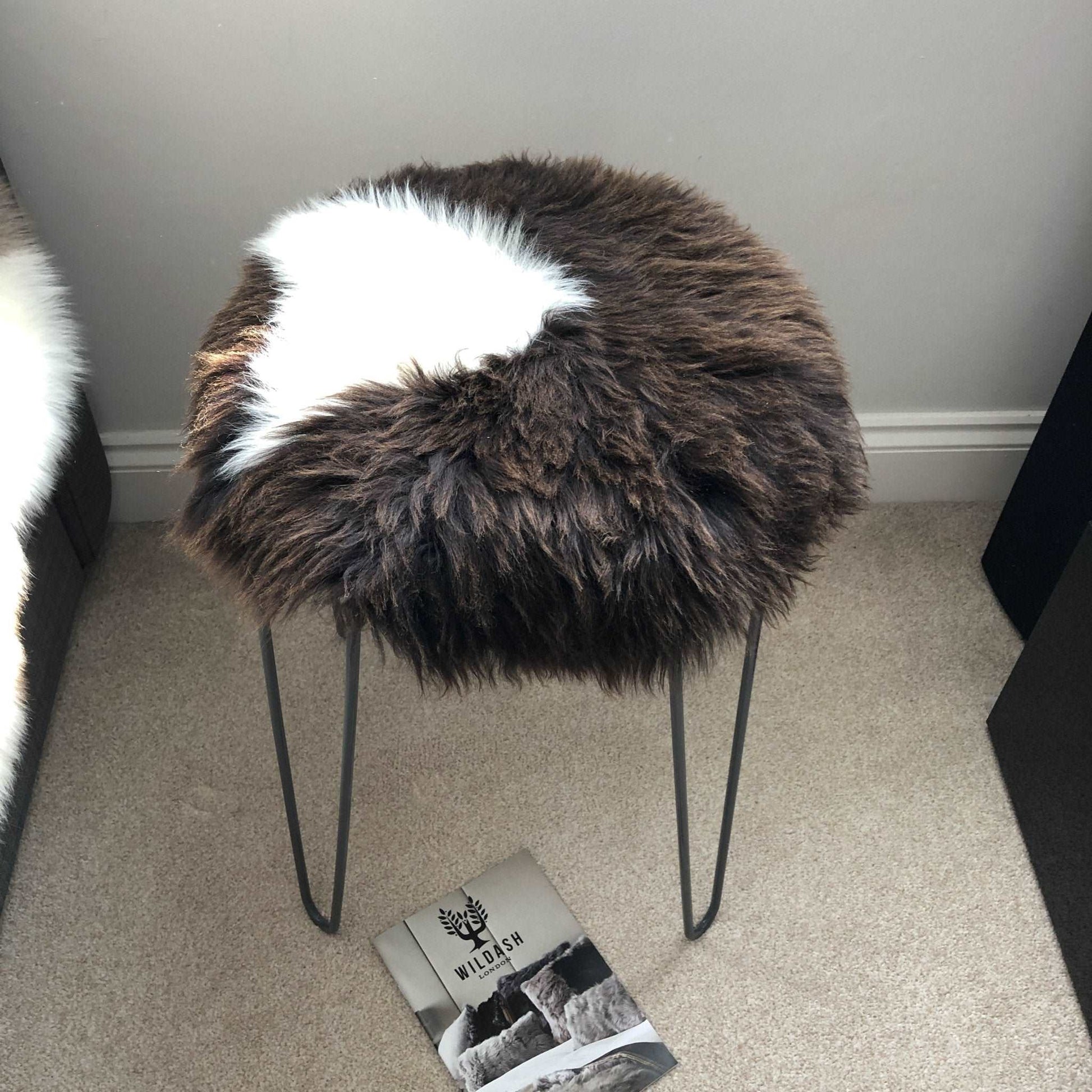 British Sheepskin Roundie Natural Brown with White Cream Ivory Feature ::: Seat Cover 35cm - ScentiMelti Home Fragrance, Beauty & Gifts UK