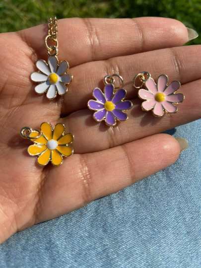 Colourful Yellow Indie Boho Daisy Floral Sunflower Charms Summer Necklace - ScentiMelti Home Fragrance, Beauty & Gifts UK