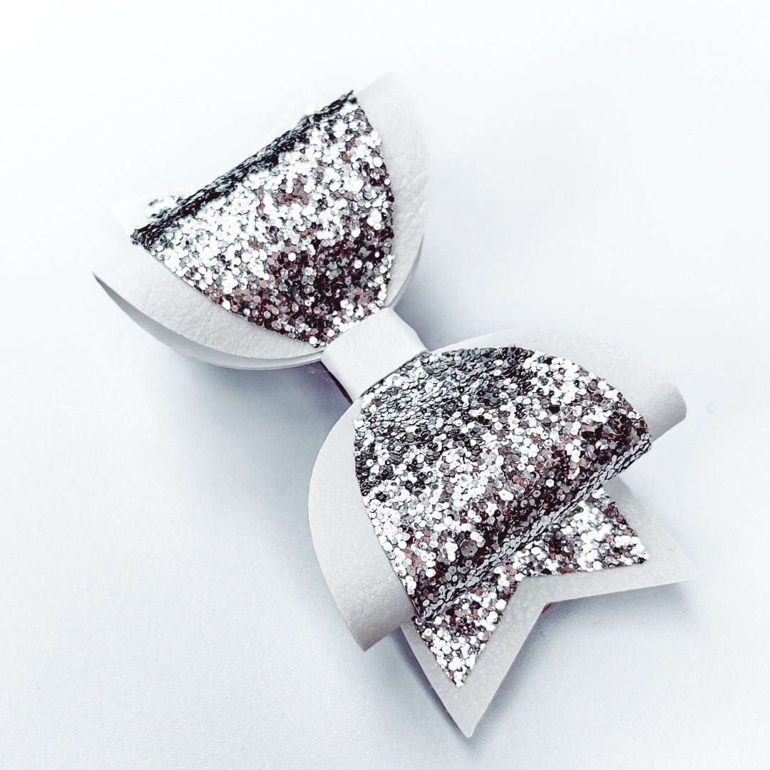 Emily Hair Bow - Silver Glitter on White Luna Rossi ScentiMelti Wax Melts