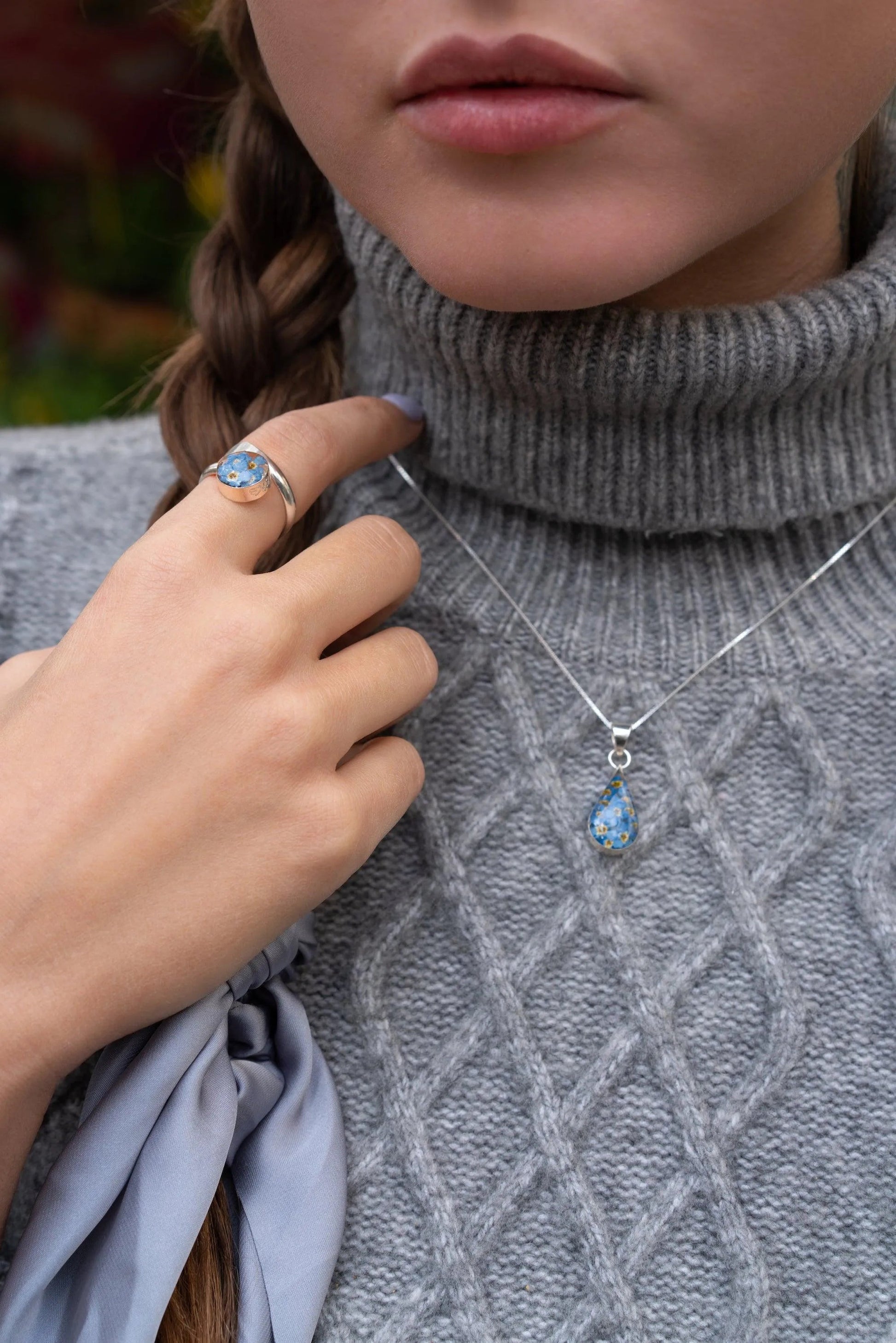 Gold-plated sterling silver adjustable ring with real forget me nots. Ideal mothers day gift - ScentiMelti Home Fragrance, Beauty & Gifts UK