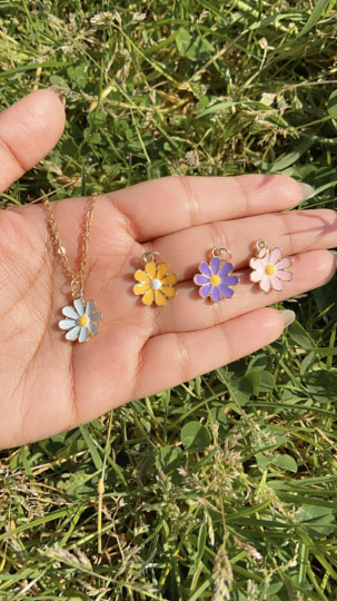 Colourful Yellow Indie Boho Daisy Floral Sunflower Charms Summer Necklace - ScentiMelti Home Fragrance, Beauty & Gifts UK