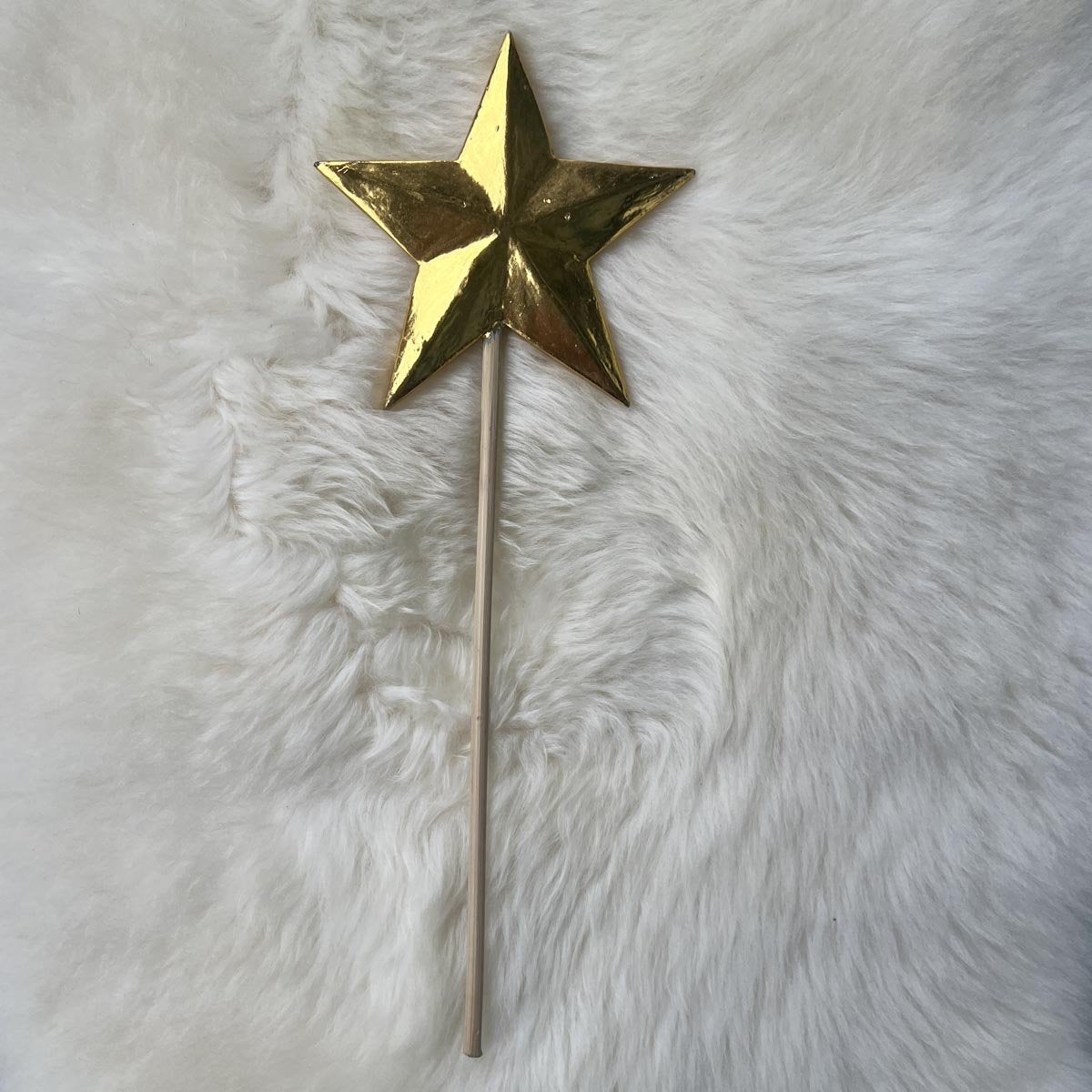 Golden Hand Carved Star Wand Wildash London ScentiMelti Wax Melts