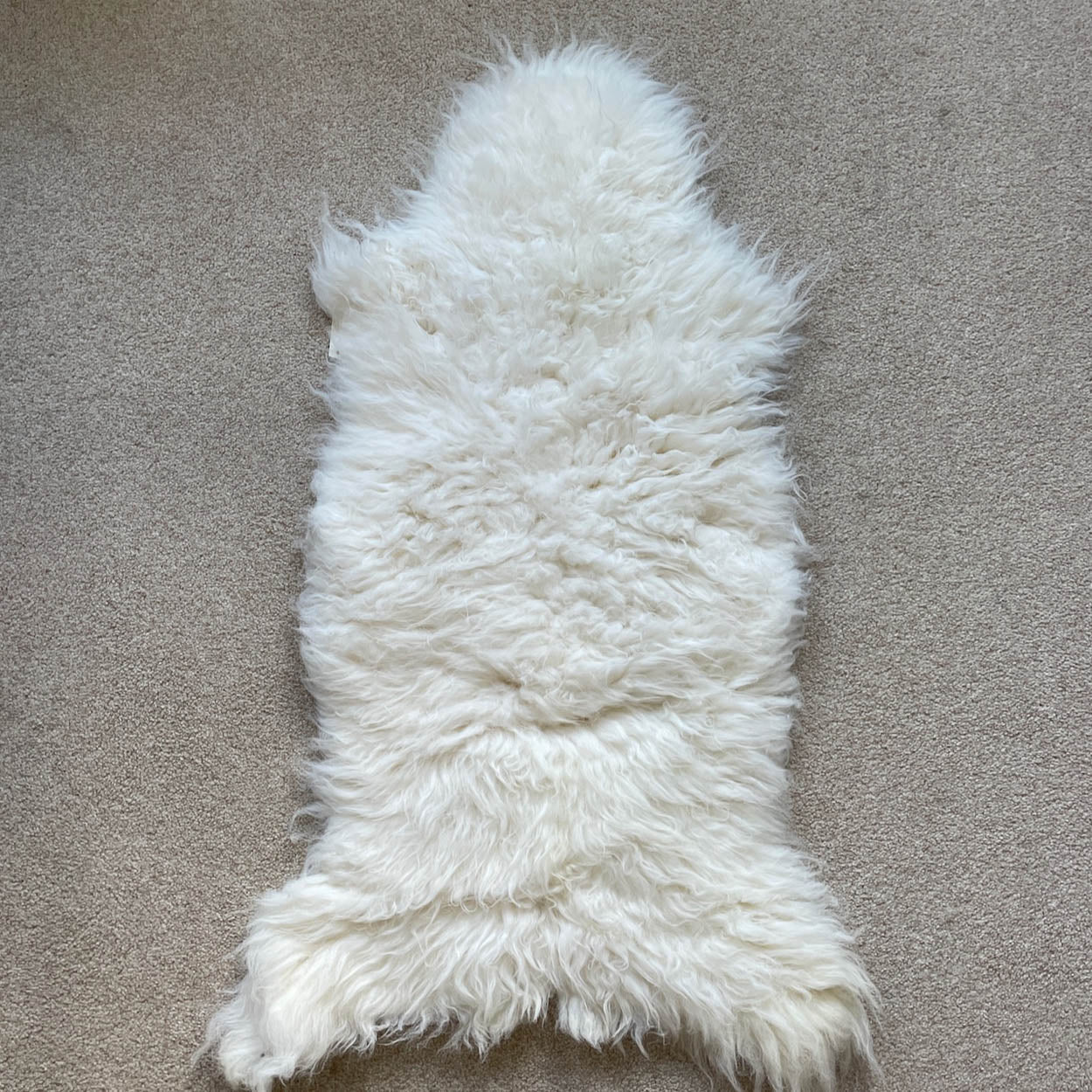 Grade B British Sheepskin Hide White Cream Ivory Sheepskin Rug Wildash London ScentiMelti Wax Melts