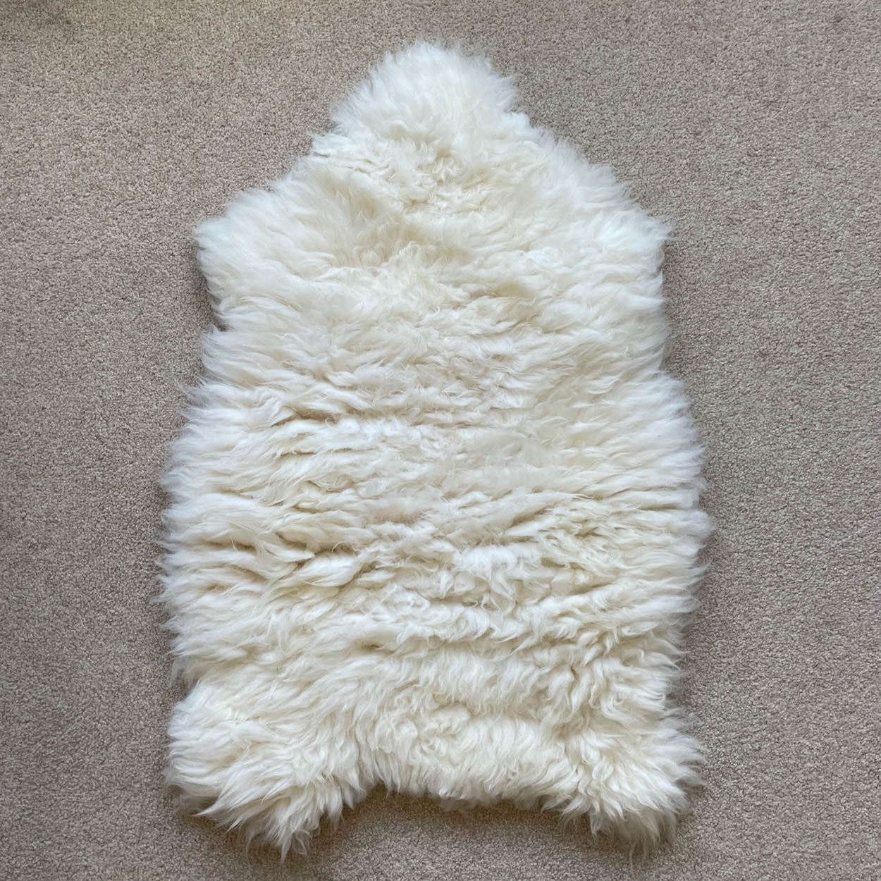 Grade B British Sheepskin Hide White Cream Ivory Sheepskin Rug Wildash London ScentiMelti Wax Melts