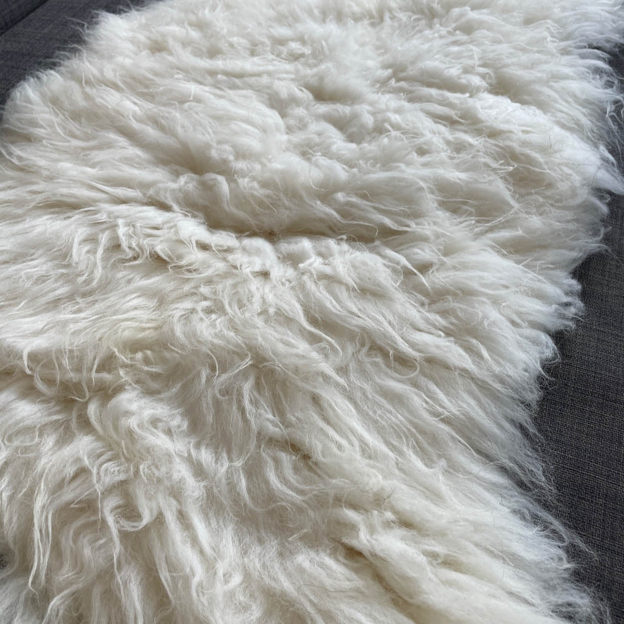 Grade B British Sheepskin Hide White Cream Ivory Sheepskin Rug Wildash London ScentiMelti Wax Melts