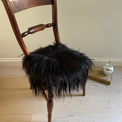 Icelandic Sheepskin Roundie Seat Cover Natural Black Long Fur 35cm - ScentiMelti Home Fragrance, Beauty & Gifts UK