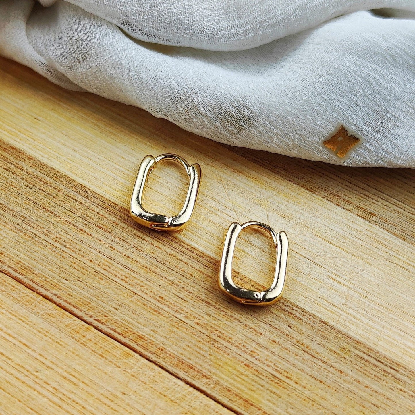 Sterling Silver U Shape Geometric Minimalist Rectangle Hoop Earrings The Colourful Aura ScentiMelti Wax Melts