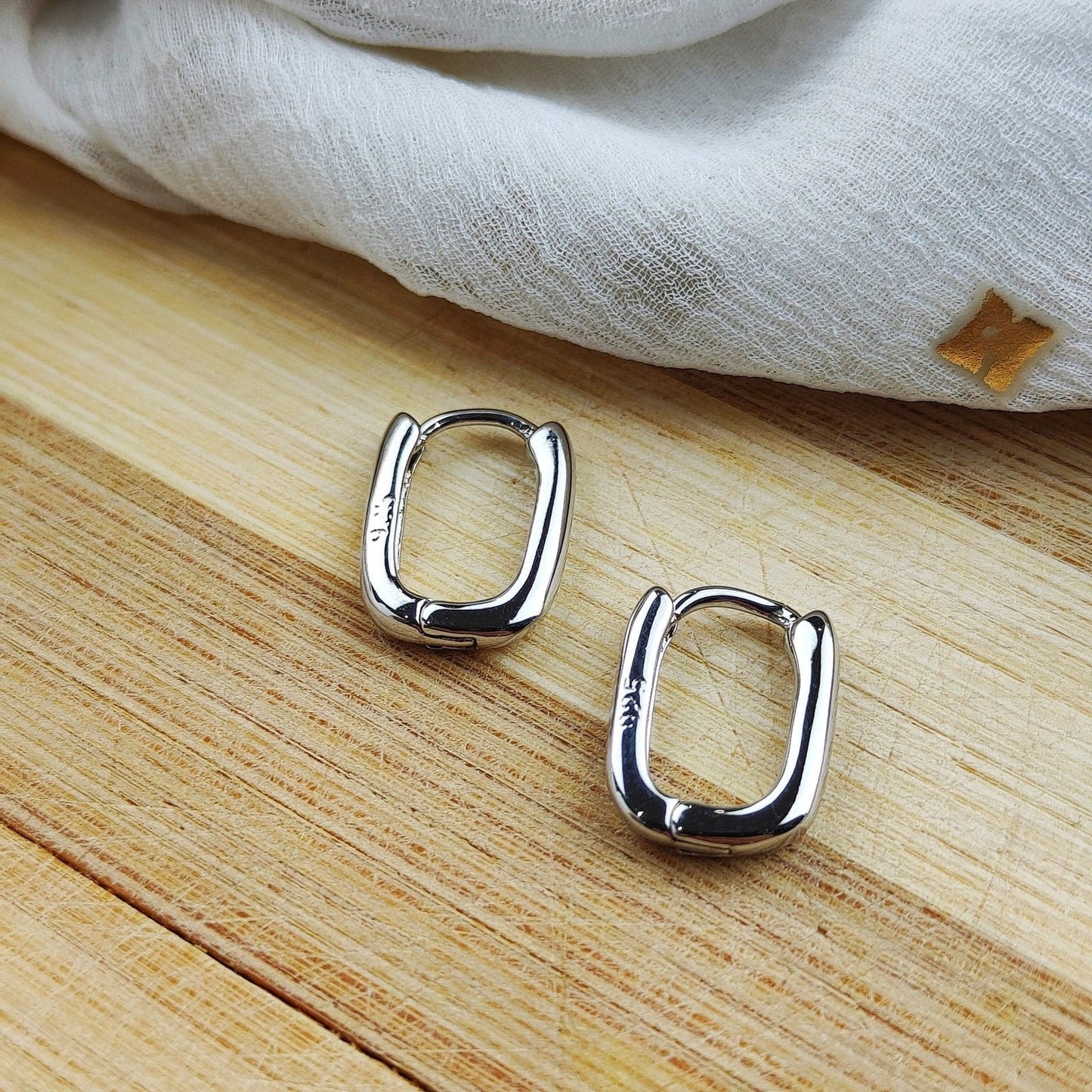 Sterling Silver U Shape Geometric Minimalist Rectangle Hoop Earrings The Colourful Aura ScentiMelti Wax Melts