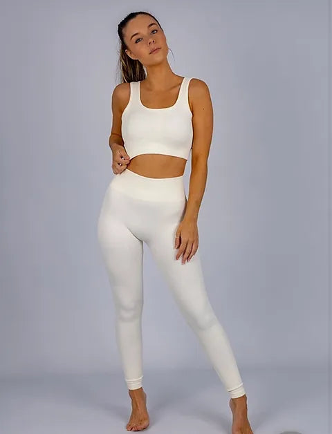 White ribbed Sportsbra LeeshFitt ScentiMelti Wax Melts