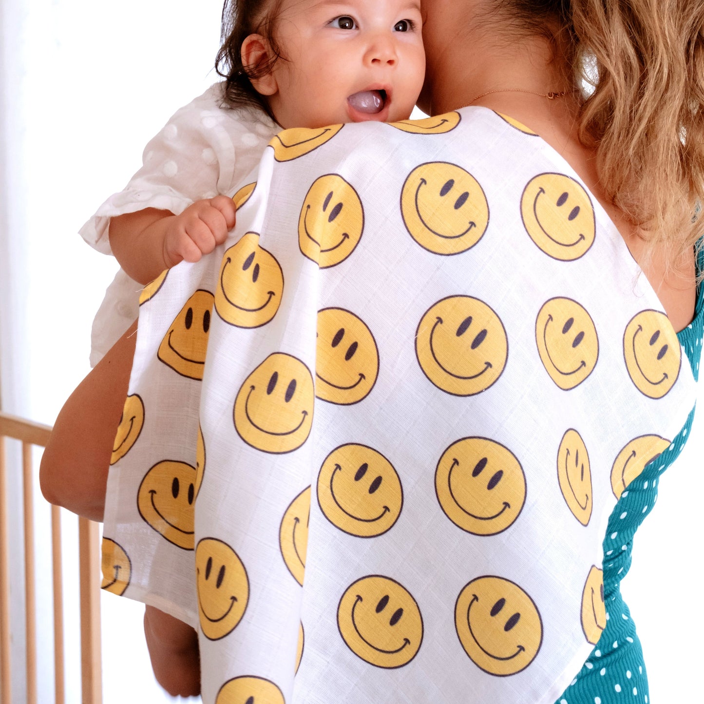 Muslin Swaddle Baby Blanket - Smiley - ScentiMelti Home Fragrance, Beauty & Gifts UK